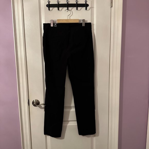 💖HOST PICK💖 Reitmans Black Straight Leg Pull On Pants The Iconic (Size 14) - Picture 7 of 12